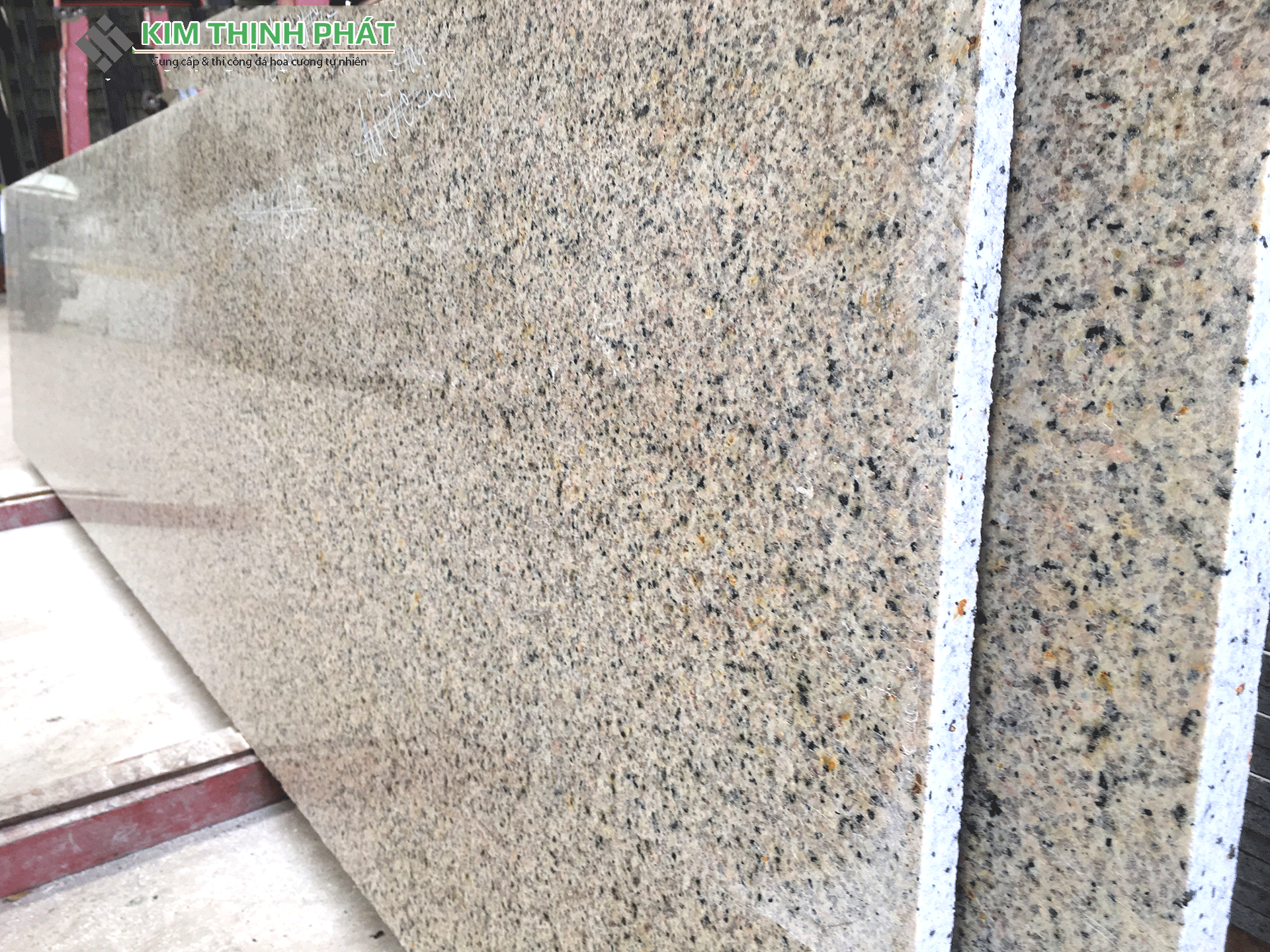 tấm đá Granite vàng Định - #1 ĐÁ GRANITE & MARBLE GIÁ RẺ TPHCM